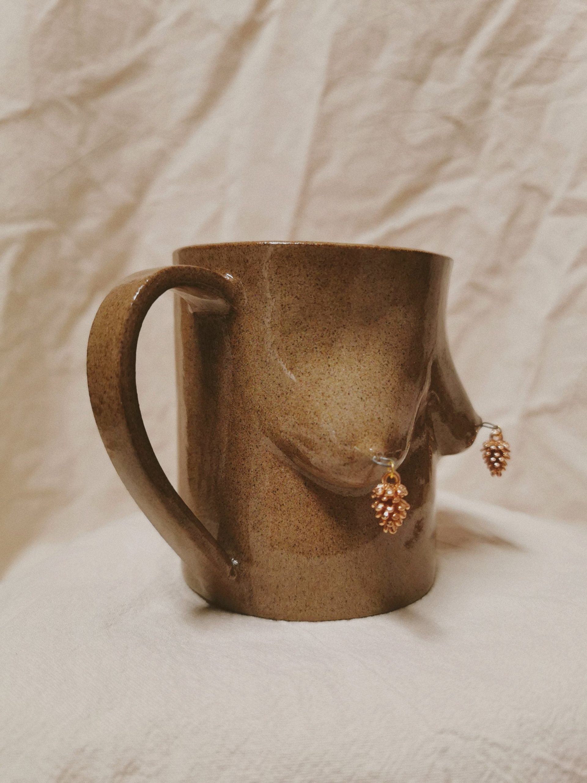 MUG BOOBS PIERCINGS - CINNAMON – Image 2